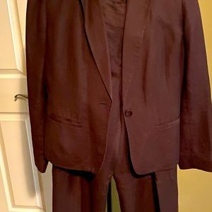 Fully lined business suit